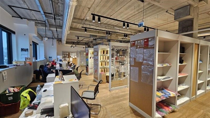 NEOPAK Salle d'exposition à Wolica – Réception et consultation