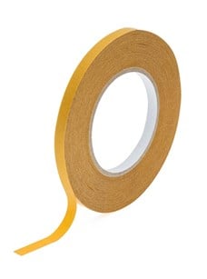 Acheter une bande adhésive double face forte : qu’est-ce qui compte ?