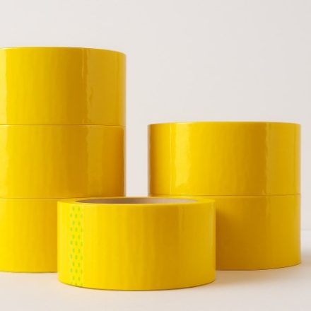 Acrylique ruban jaune pack fort 48 mm x 45 m pour colis et expéditions