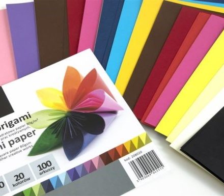 Papier coloré pour mélange origami 20 couleurs 20x20 cm 100 Arche. 80 g/m2